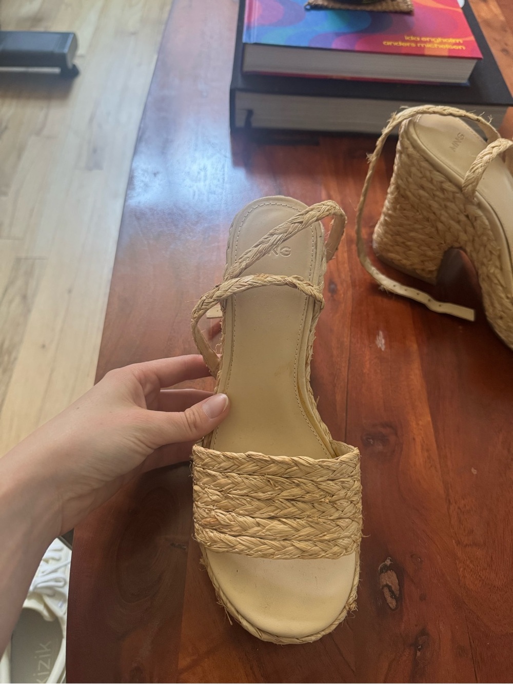 Mango Raffia Platforms - Picture 2 of 4